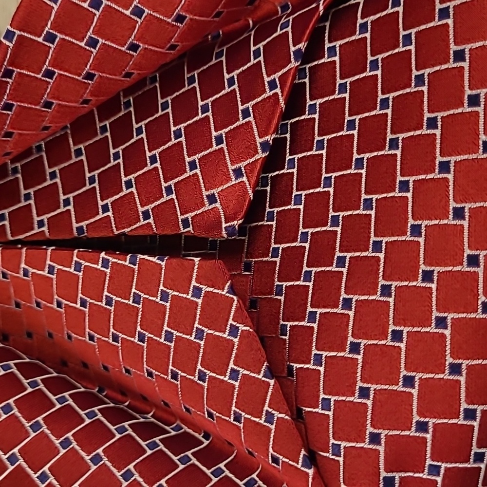 DANIEL CREMIEUX Limited Edition Numbered 7 FOLD Metallic Red Square Silk Tie - Picture 8 of 8